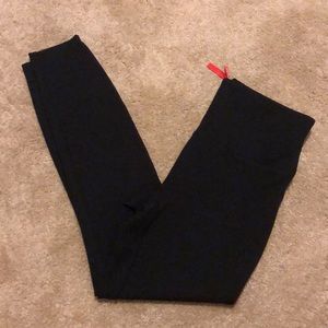NWOT Spanx black Ponte ankle stretch Leggings M